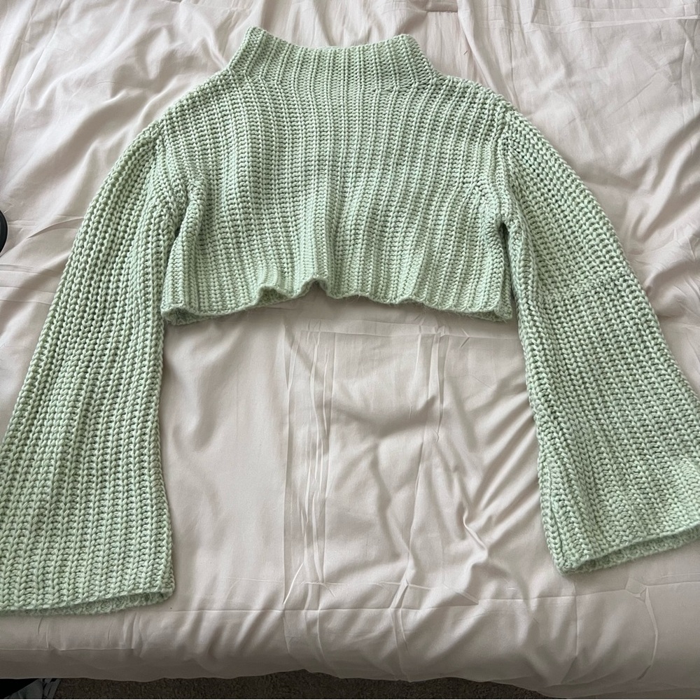 Shein Cropped Pastel Green Sweater